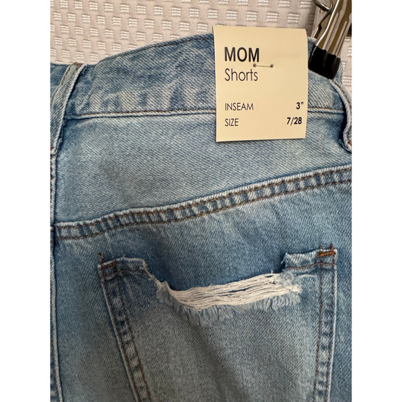S.O.N.G. High Rise Mom Shorts - Picture 10 of 10